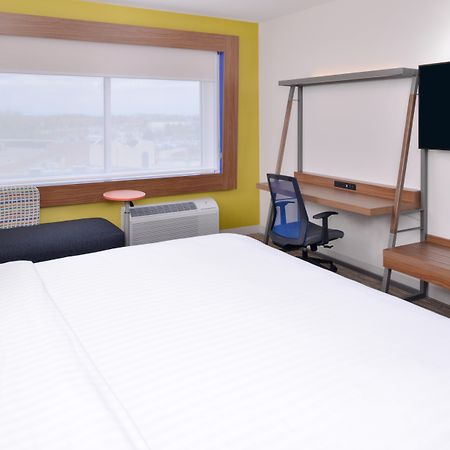 Holiday Inn Express & Suites Madison By Ihg Экстерьер фото