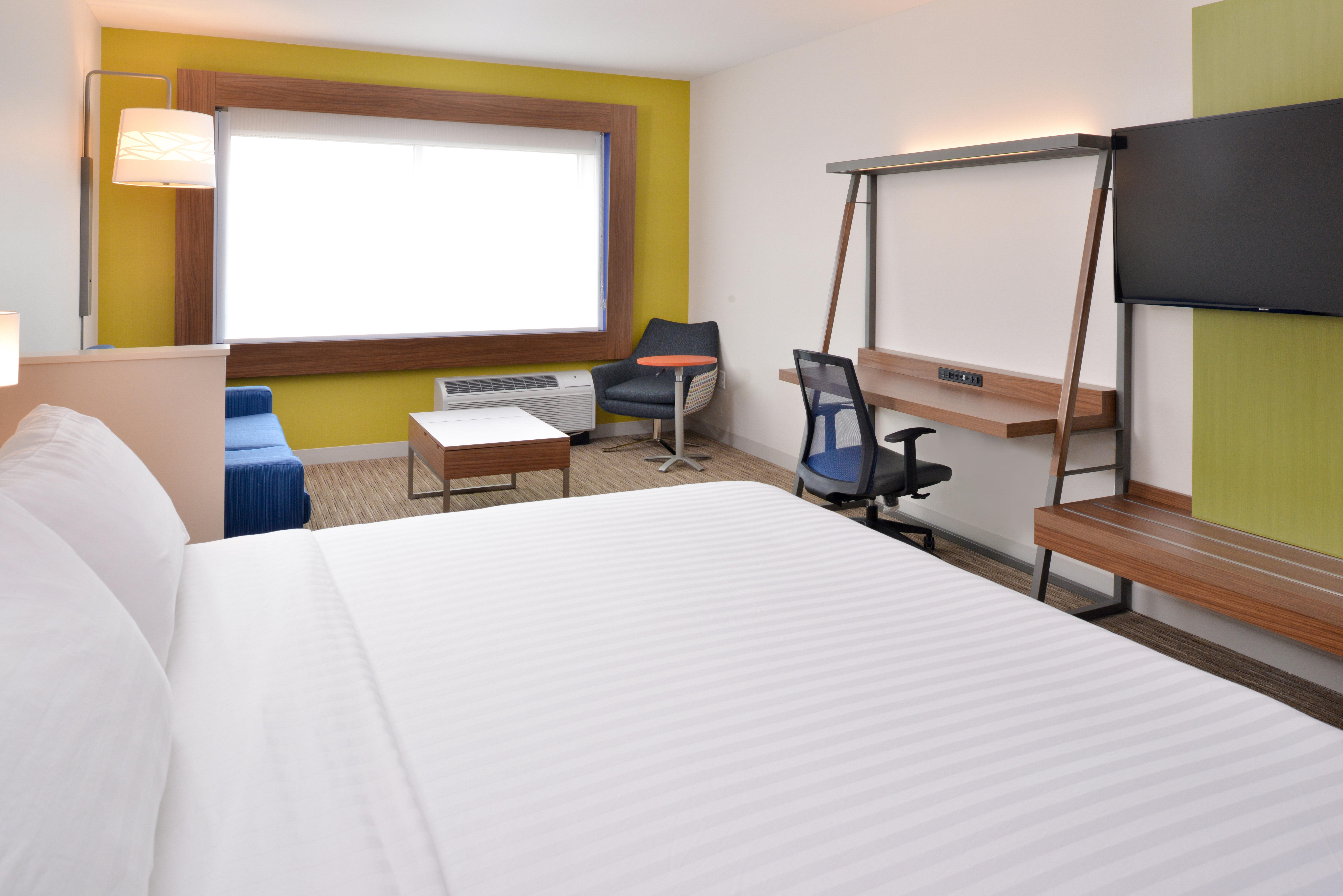 Holiday Inn Express & Suites Madison By Ihg Экстерьер фото